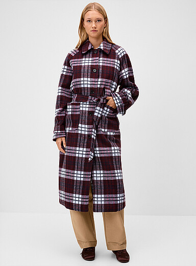 Pieces: Le long manteau ceintur&eacute; carreaux prune Bourgogne pour femme