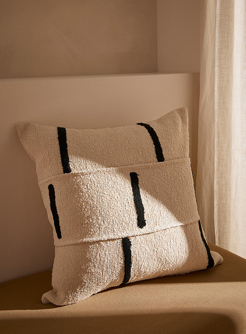 Simons Maison Ecru/Linen Textured lines cushion 45 x 45 cm