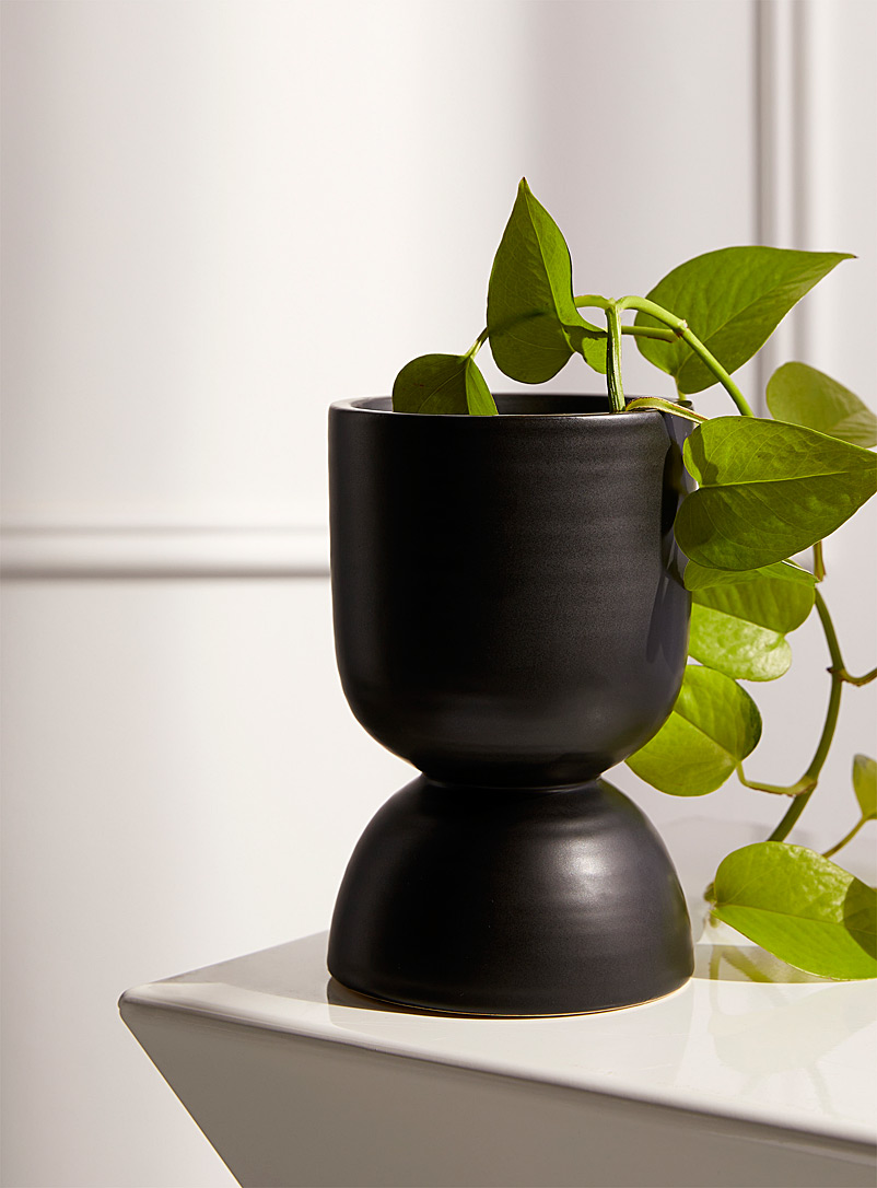 Simons Maison Black Minimalist cup planter 3.75 in