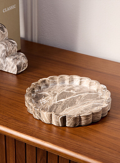 Le plateau décoratif festonné ciment marbré | Simons Maison | | Simons