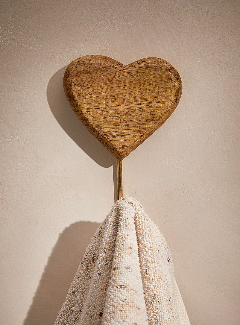 Wooden heart wall hook, Simons Maison, Baskets & Storage