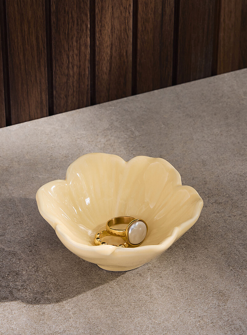 Yellow flower small tray product image (primary)
