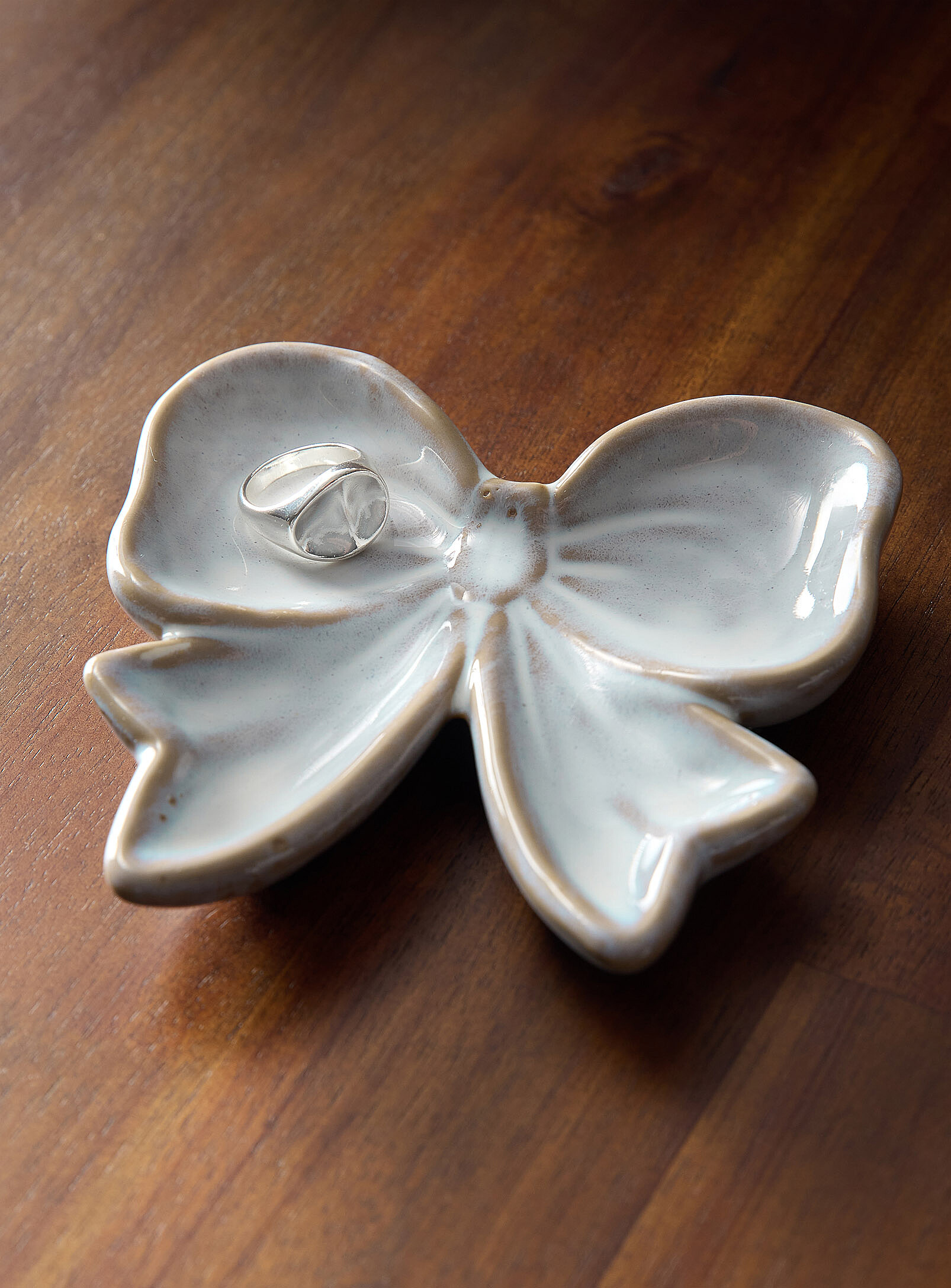La petite assiette boucle porcelaine