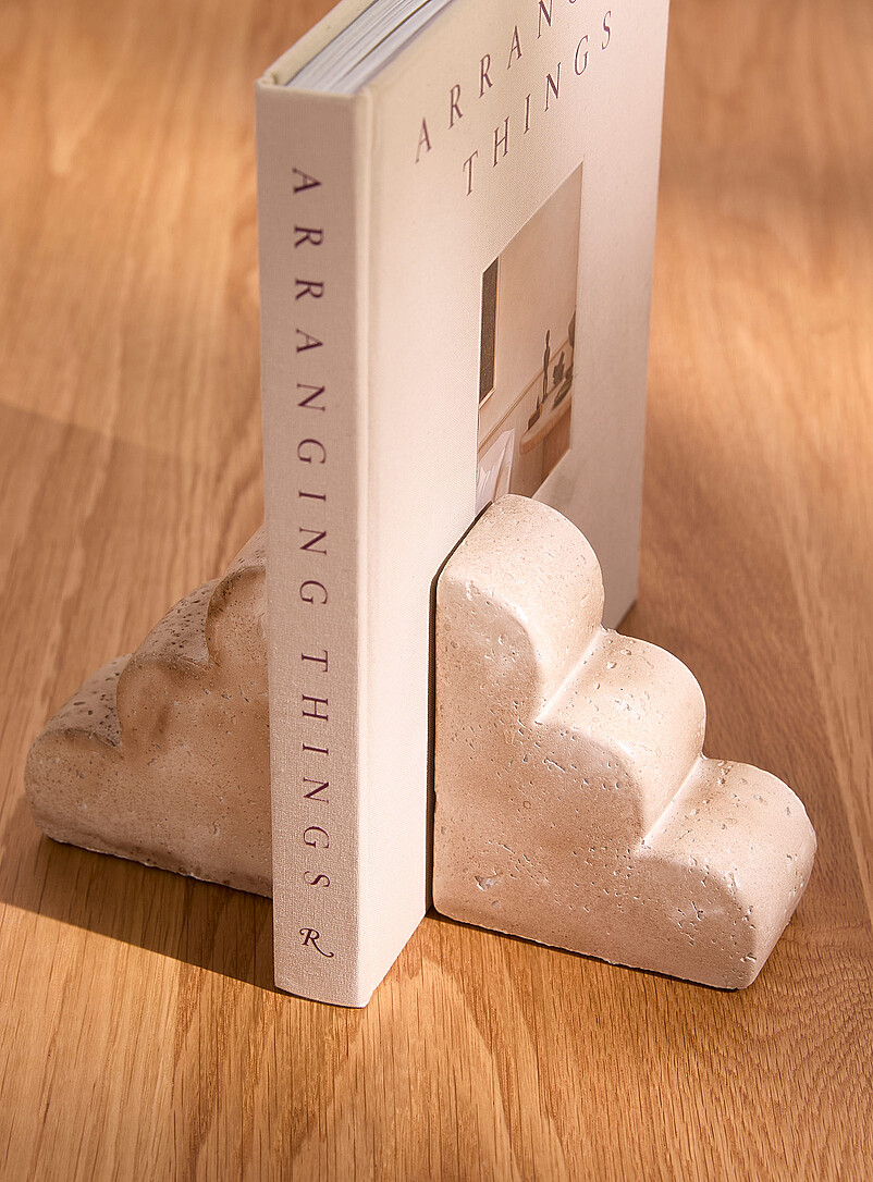 Wavy concrete book ends Set of 2 product image (primary)