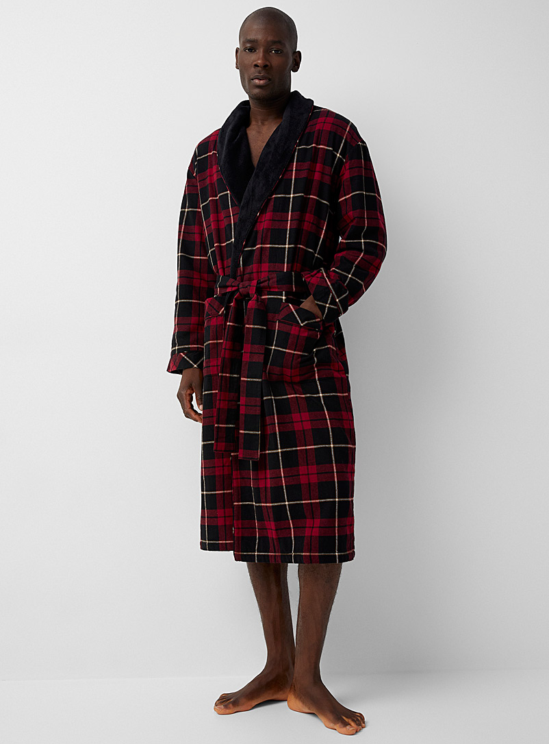 Majestic Assorted red Plush-lined check robe for men