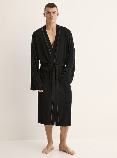 La robe de chambre fin tricot touche de cachemire | Majestic | Pyjamas ...