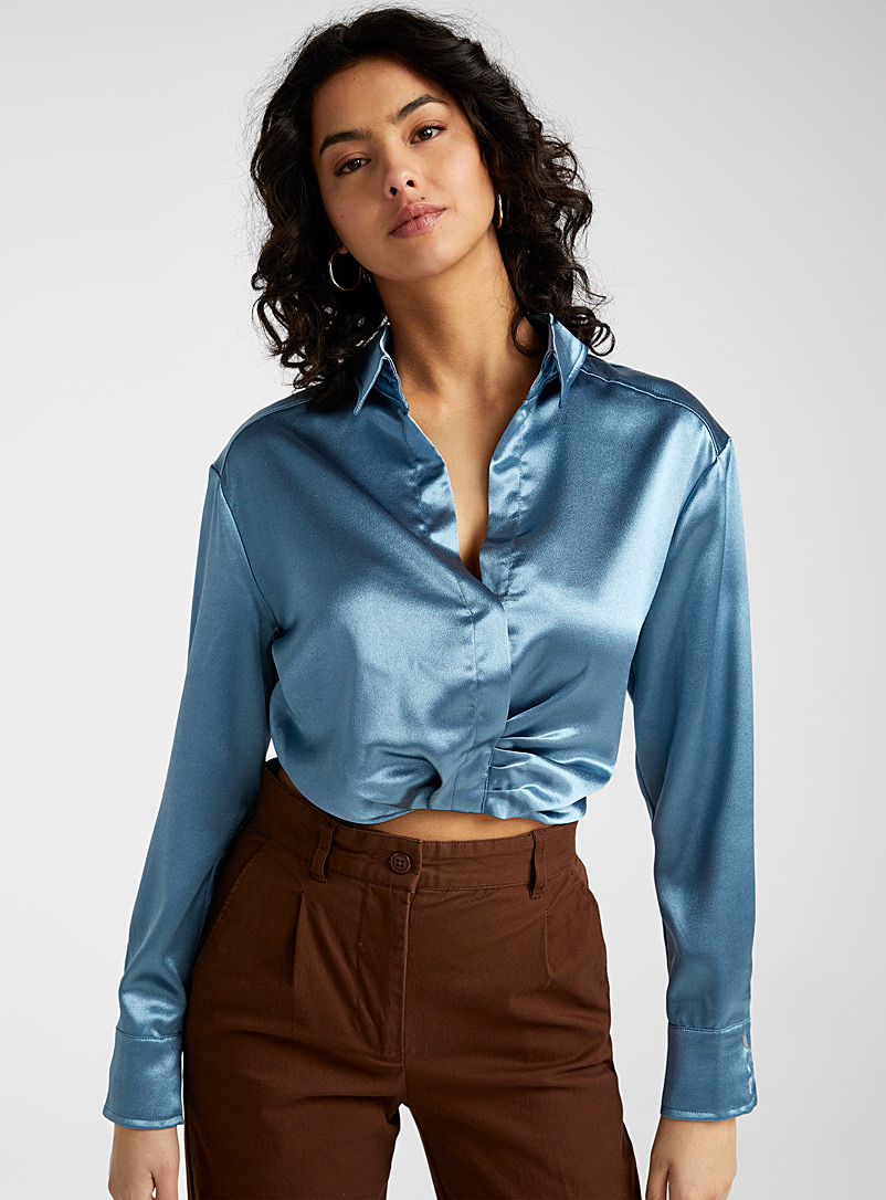 Icône Medium Crimson Shirt collar satiny blouse for women