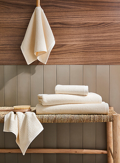 Cotton and modal towels Ultra-soft and fluffy, grooved texture