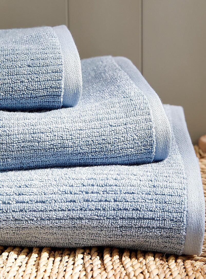 Simons Maison Black Cotton and modal towels Ultra-soft and fluffy, grooved texture