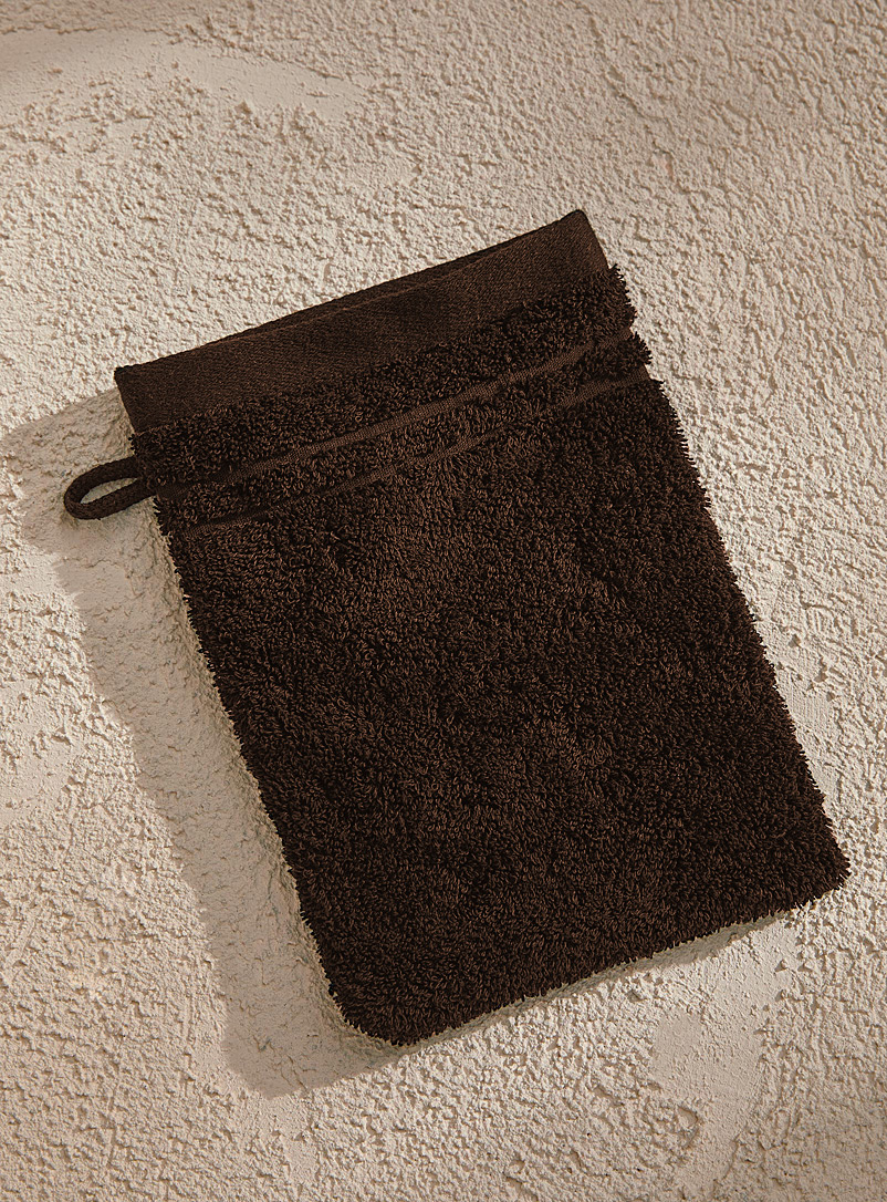 Simons Maison Dark Brown Egyptian cotton wash mitt