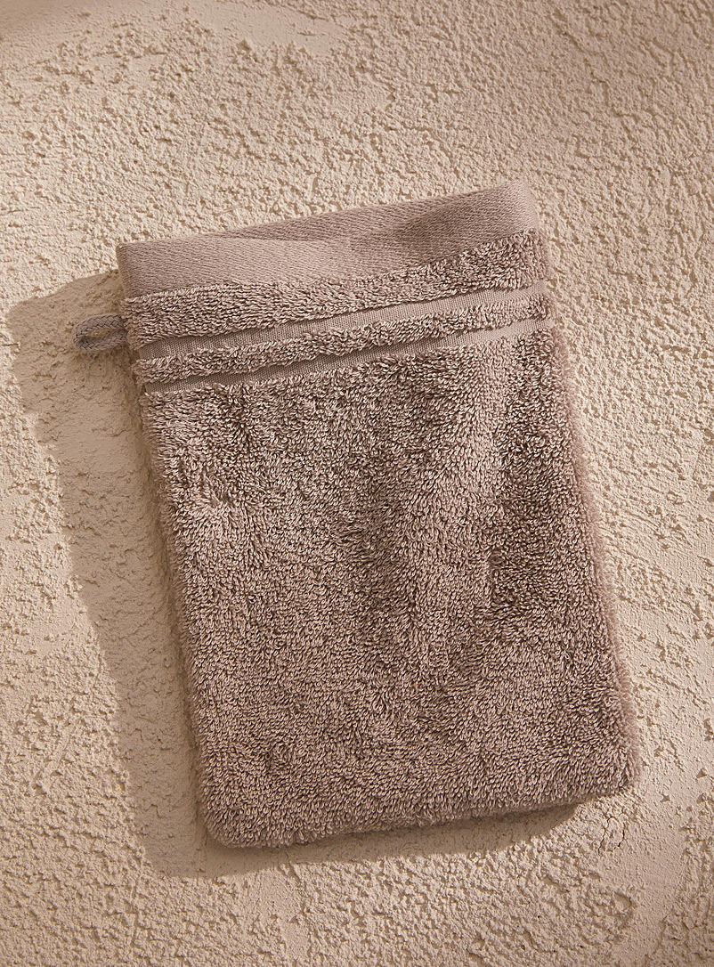 Simons Maison Grey Egyptian cotton wash mitt