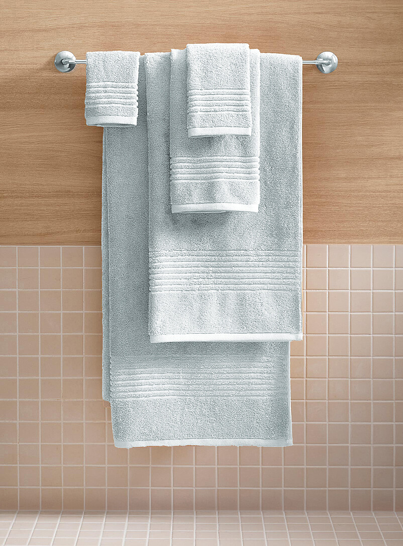 EO Home Lot de Serviettes - 100% Coton égyptien certifié GOTS - Qualité Biologique, Douces et absorbantes - Serviettes de Bain respectueuses de l' environnement EO Home Lot de Serviettes - 100% Coton égyptien certifié GOTS - Qualité Biologique, Douces et absorbantes - Serviettes de Bain respectueuses de l' environnement