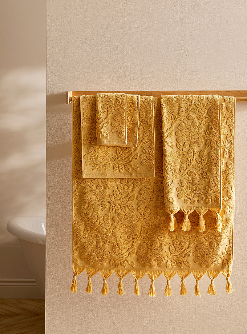 Simons Maison Light Yellow Floral jacquard organic cotton towels