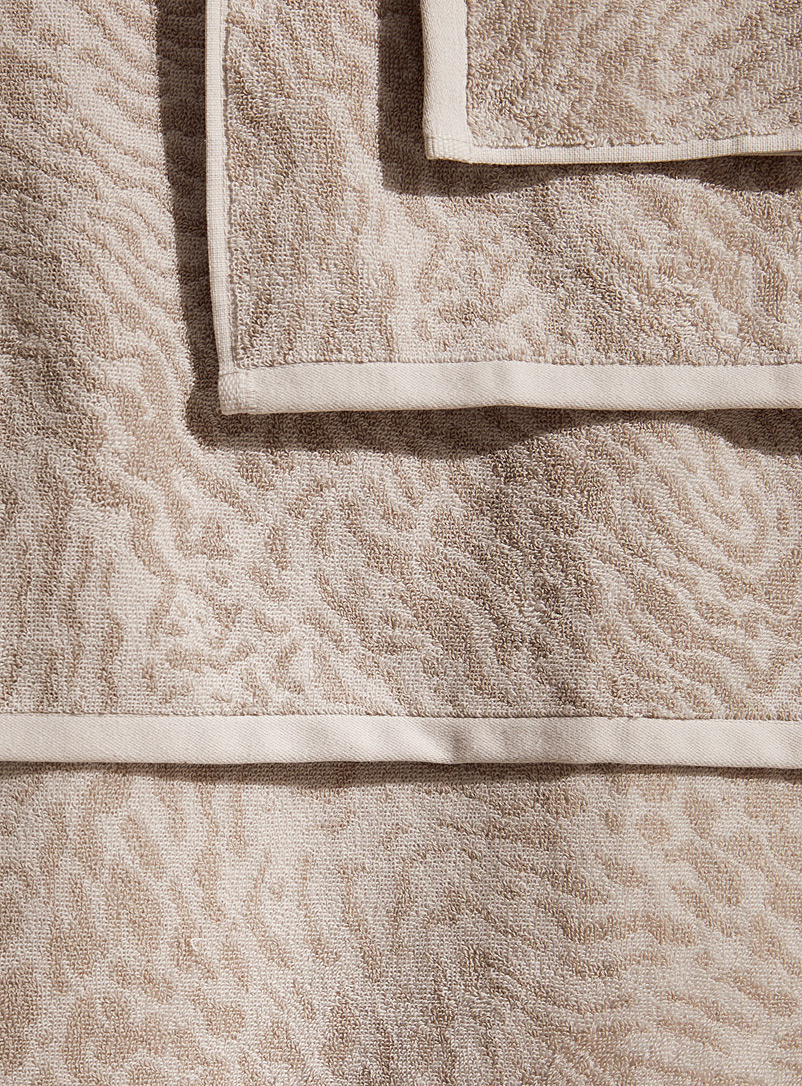 Simons Maison Patterned Grey Snow leopard organic cotton towels