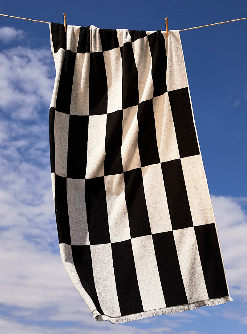 Simons Maison Black and White Chessboard organic cotton beach towel 100 x 180 cm
