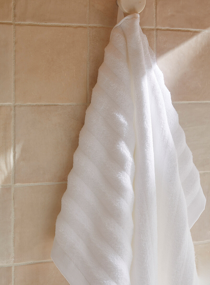 Textured cotton towels Soft and absorbent, wide waves product image 2
