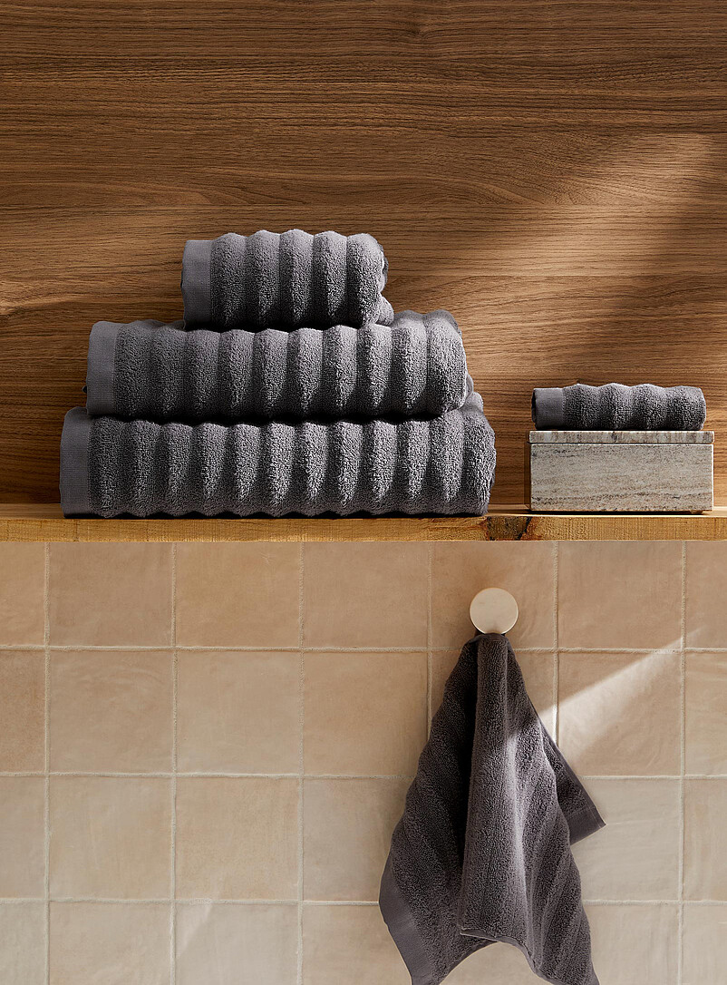 Textured Cotton Towels Soft And Absorbent, Wide Waves
