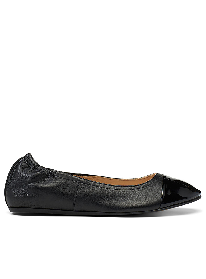 Women's Flats: Ballet, Loafer and more | Simons