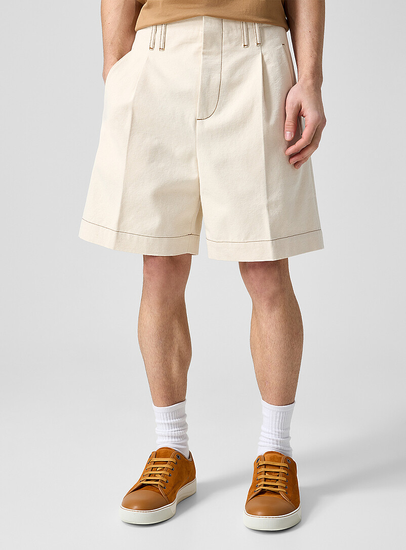 Contrasting stitching pleated short product image 2