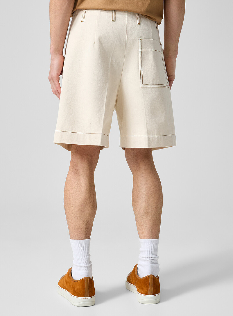 Contrasting stitching pleated short product image 3