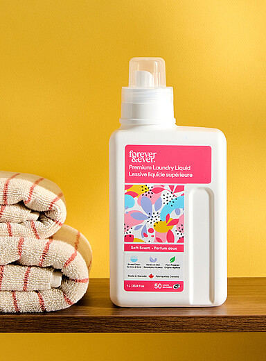Premium mild fragrance liquid laundry detergent