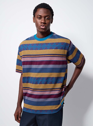 Le t-shirt rayures jacquard color&eacute;es