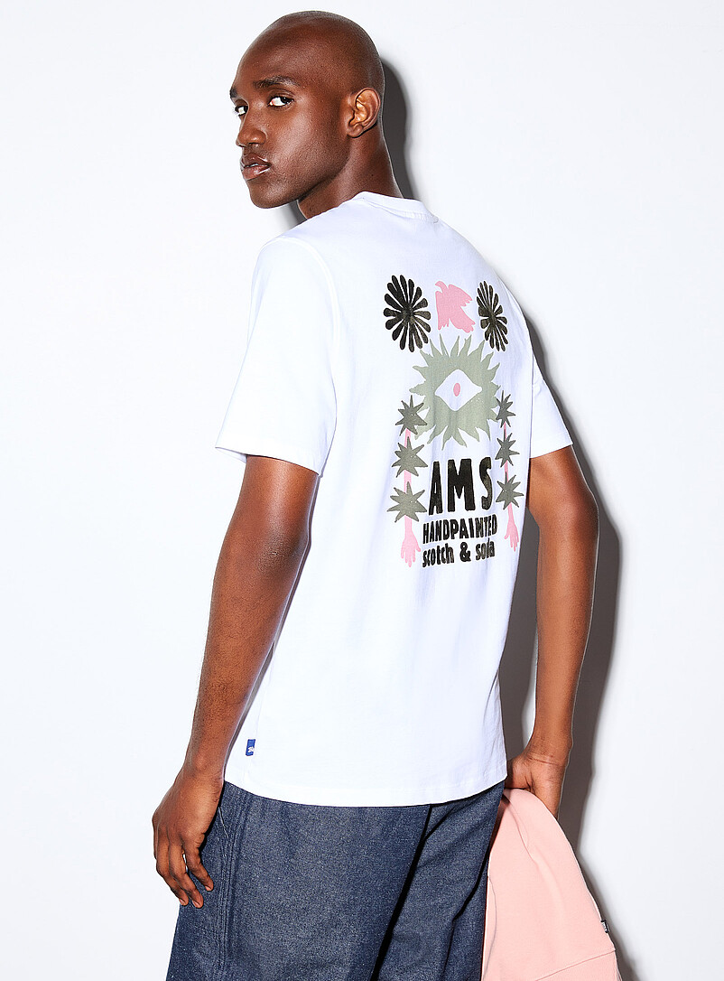 Velvety appliqué T-shirt product image (primary)
