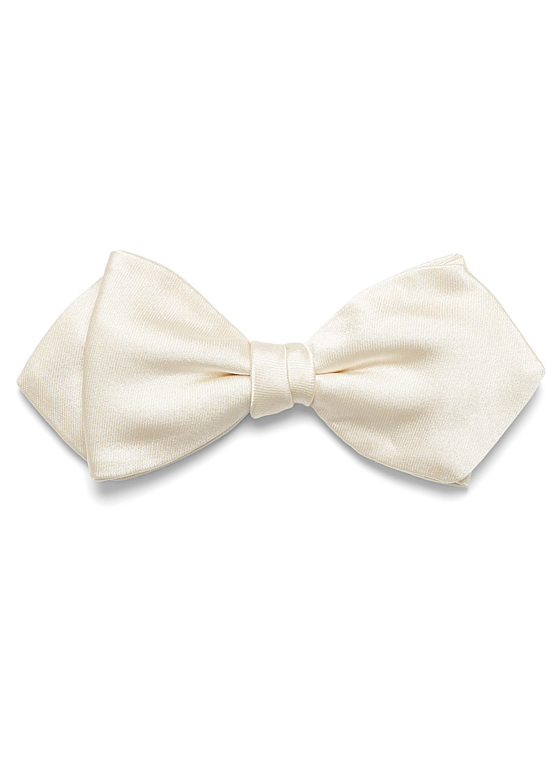 Blick Ivory White Satiny monochrome bow tie for men