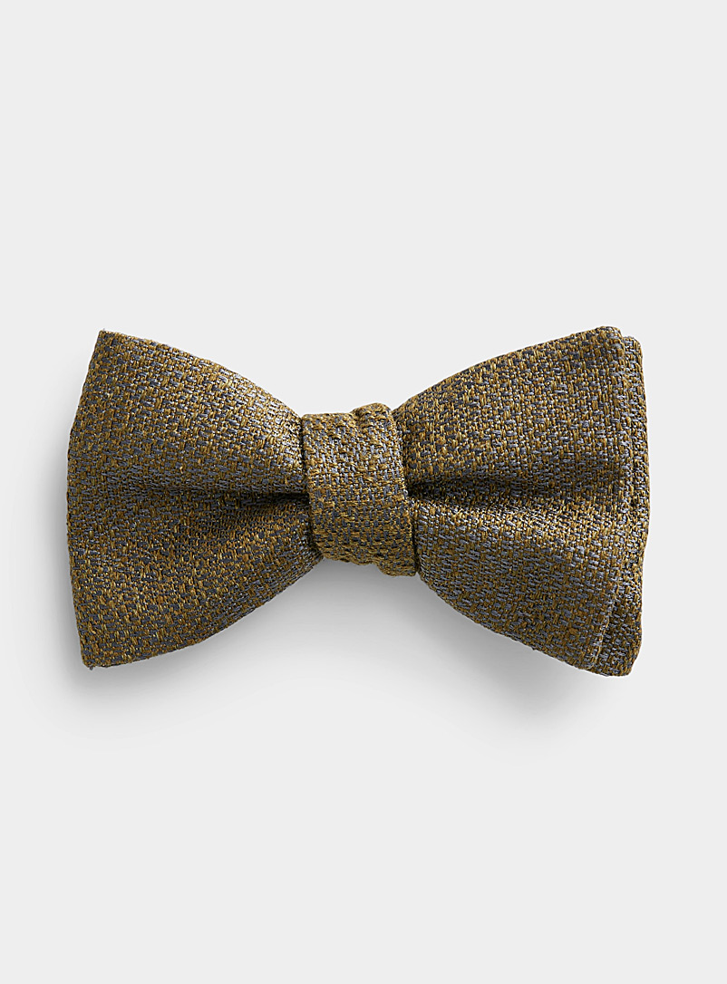 Blick Mossy Green Textured woven bow tie for men