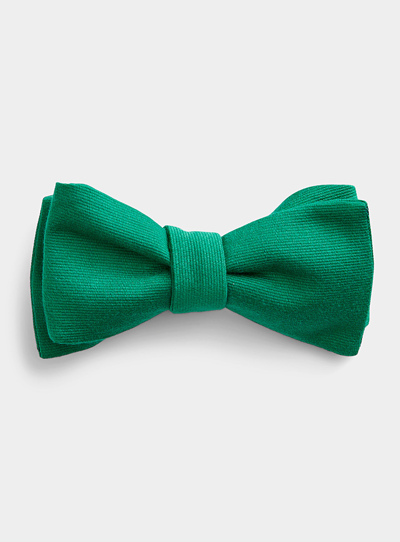 Blick Green Textured colourful bow tie for men