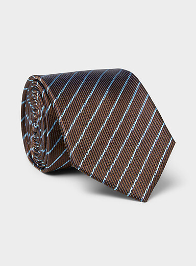 Diagonal-stripe tie