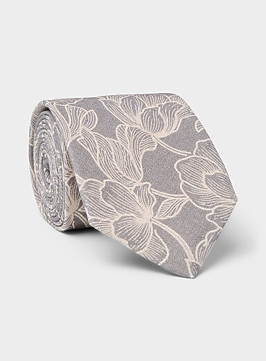 Summer flowers tie