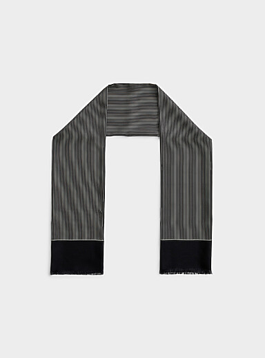 Twin-stripe lightweight scarf