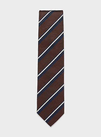 La cravate rayures <i>preppy</i>