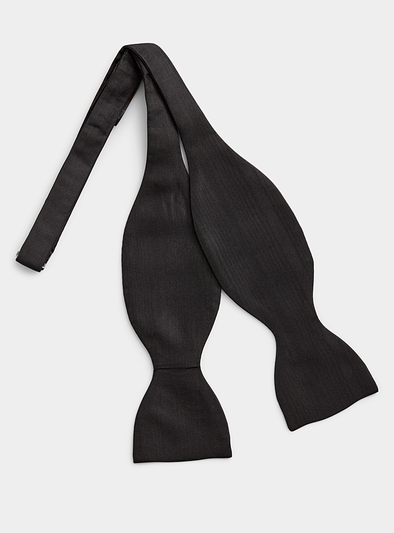 Blick Black Silk bow tie for men