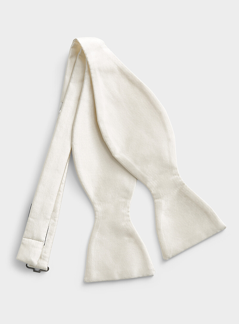 Solid Satiny Bow Tie
