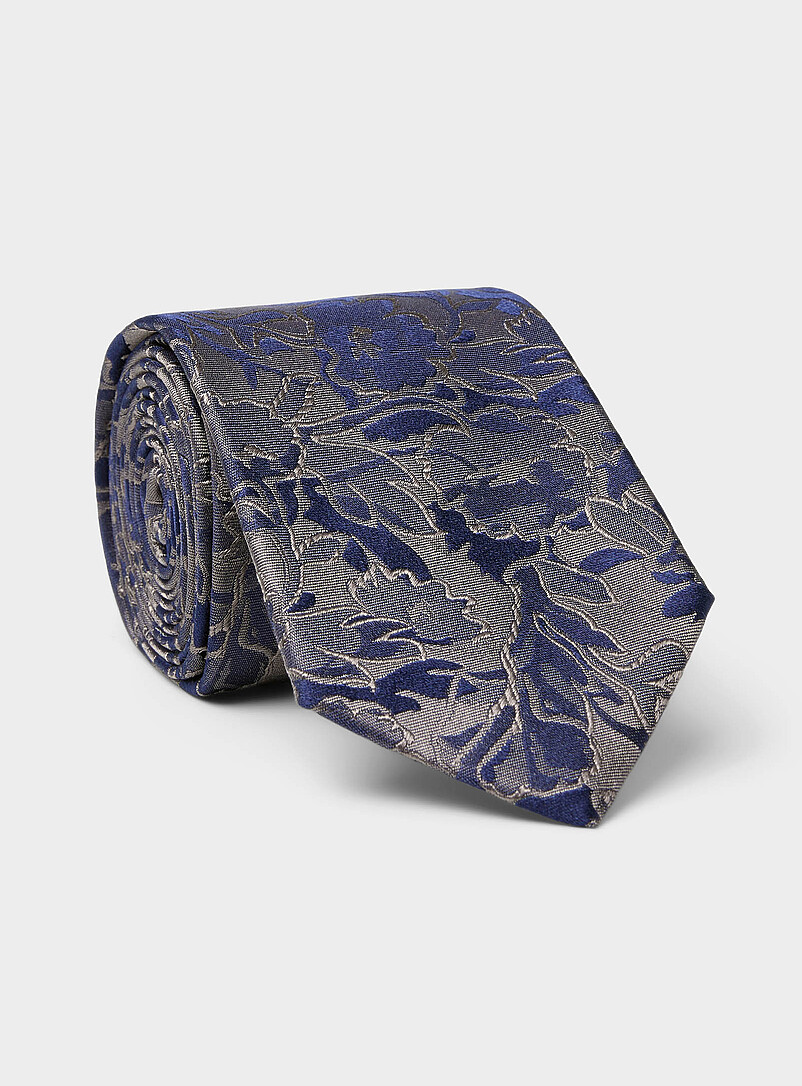 Tapestry tie product image (primary)