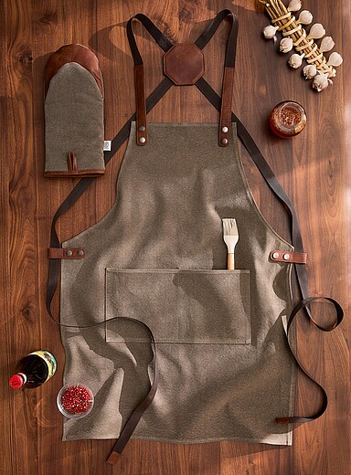 Leather accents canvas apron