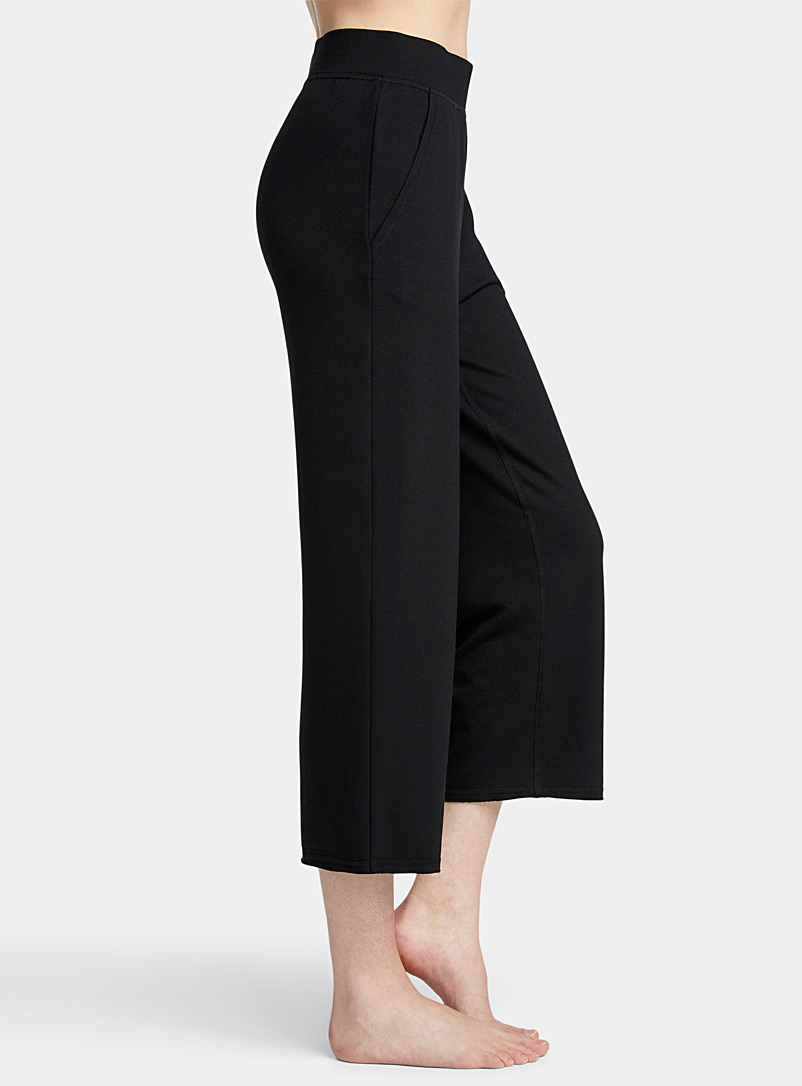 Hue Black Cropped wide-leg legging for women