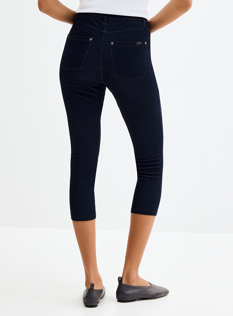 Hue: Le legging capri denim extensible uni Noir pour femme