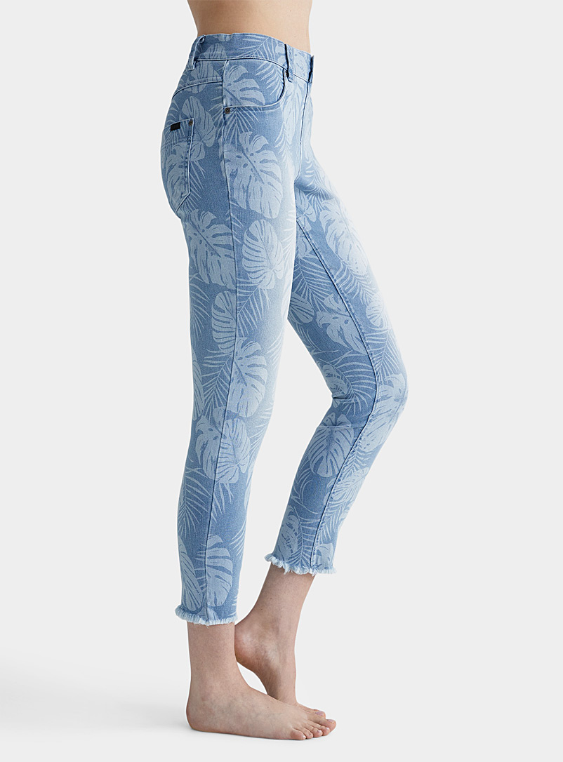 Hue Patterned Blue Tropical faded fitted jegging for women