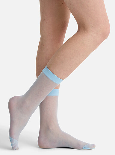 Solid sheer socks