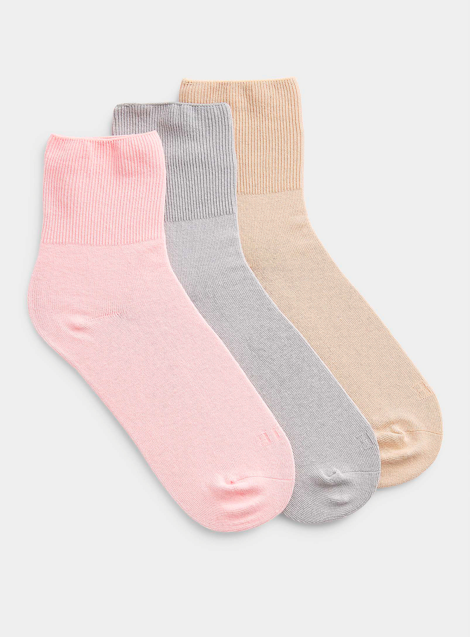 Hue - Women's Solid ribbed-trim sock
