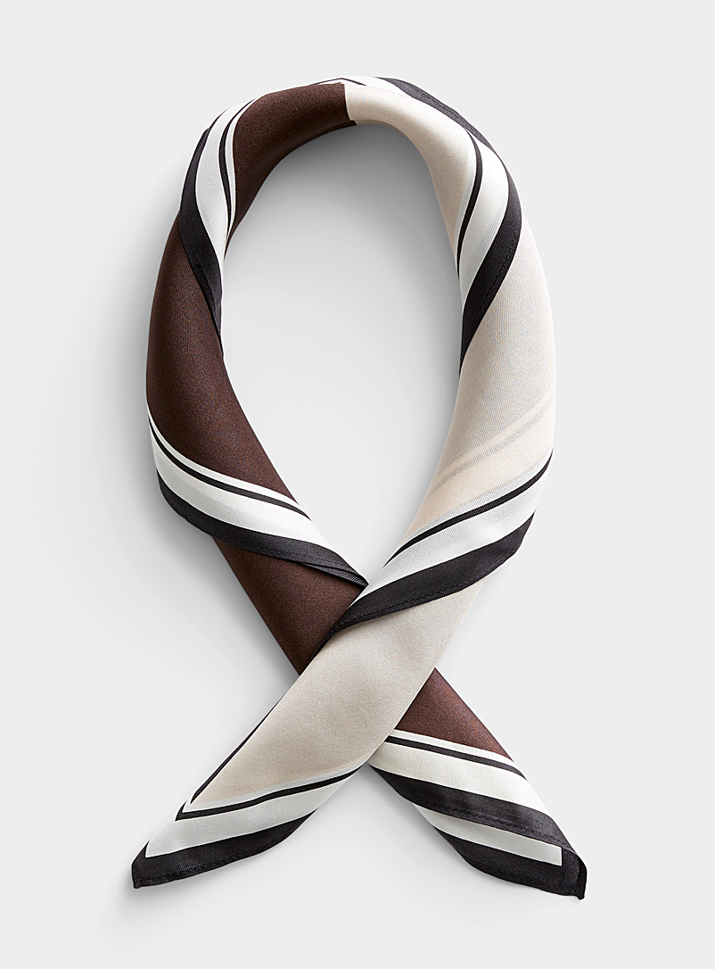 Echo Design: Le foulard géo pure soie Noir à motifs pour femme