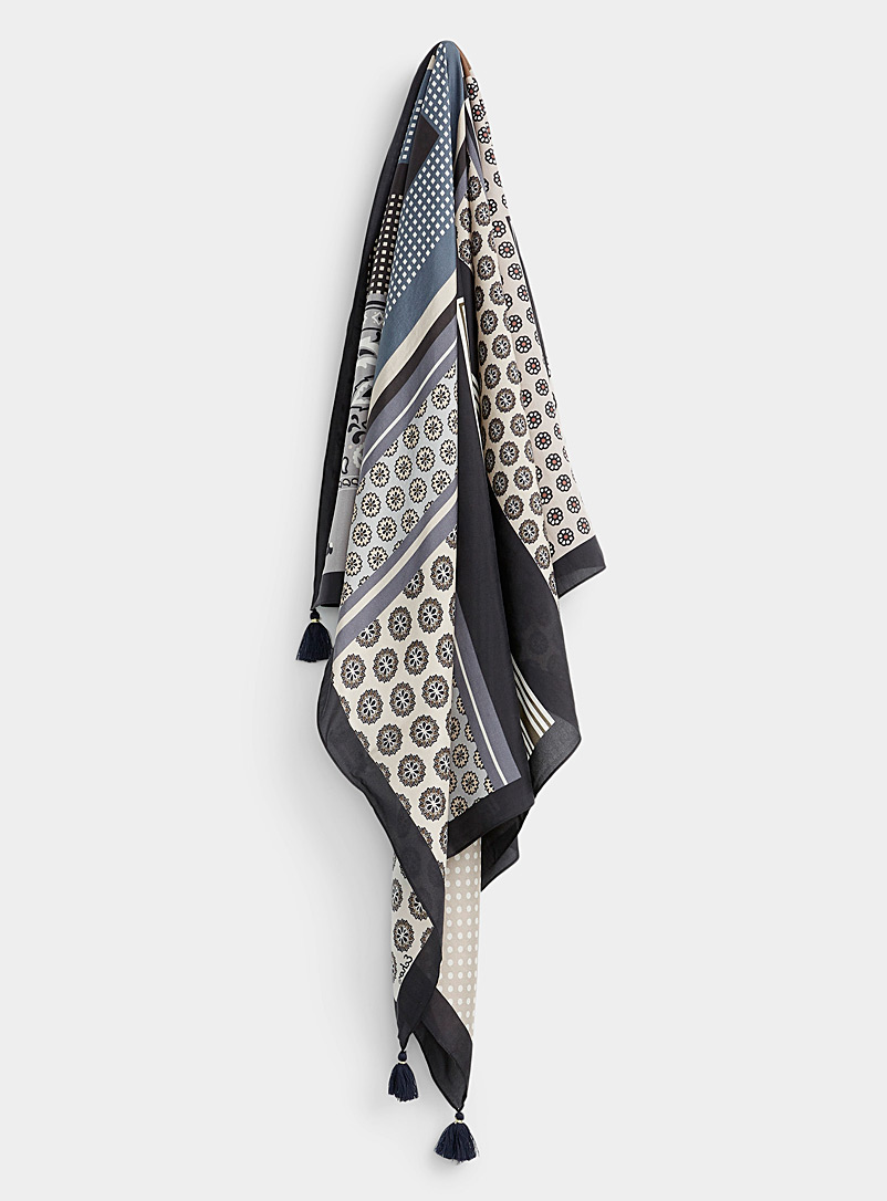 Echo Design: Le foulard façon patchwork Noir à motifs pour femme