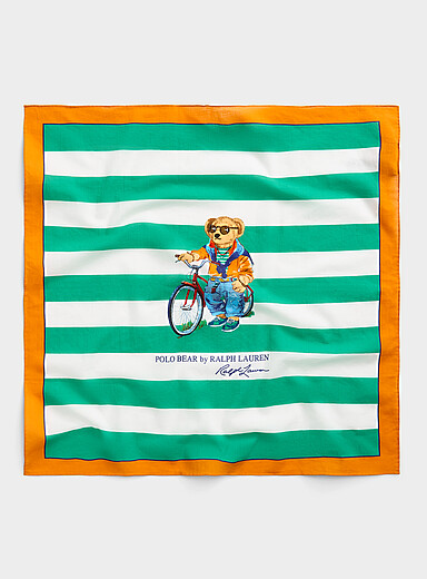 Le foulard &agrave; nouer ourson en v&eacute;lo