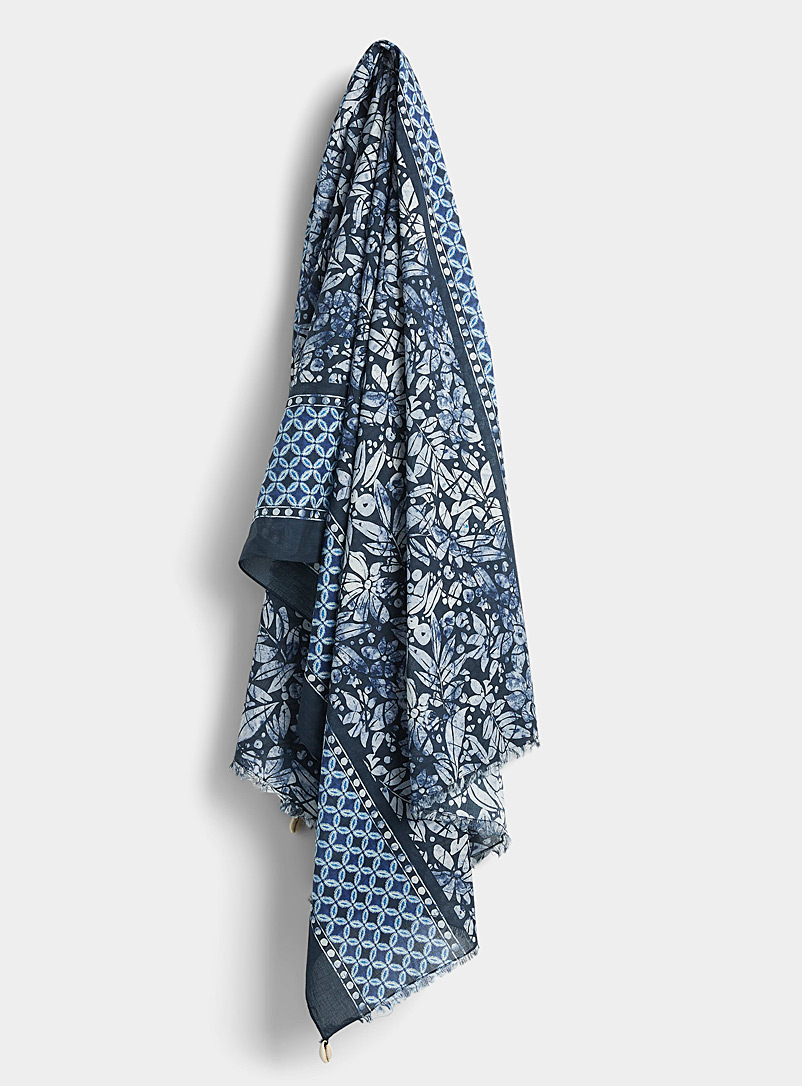 Echo Design: L'écharpe motifs batik et coquillages Bleu à motifs pour femme
