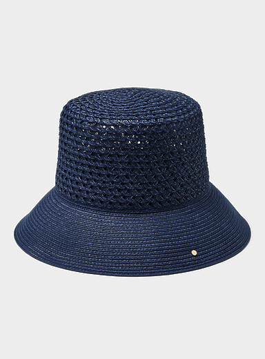 Blue paper straw openwork cloche