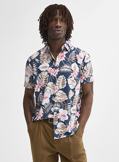 La chemise souple hibiscus <b>Coupe r&eacute;guli&egrave;re</b>