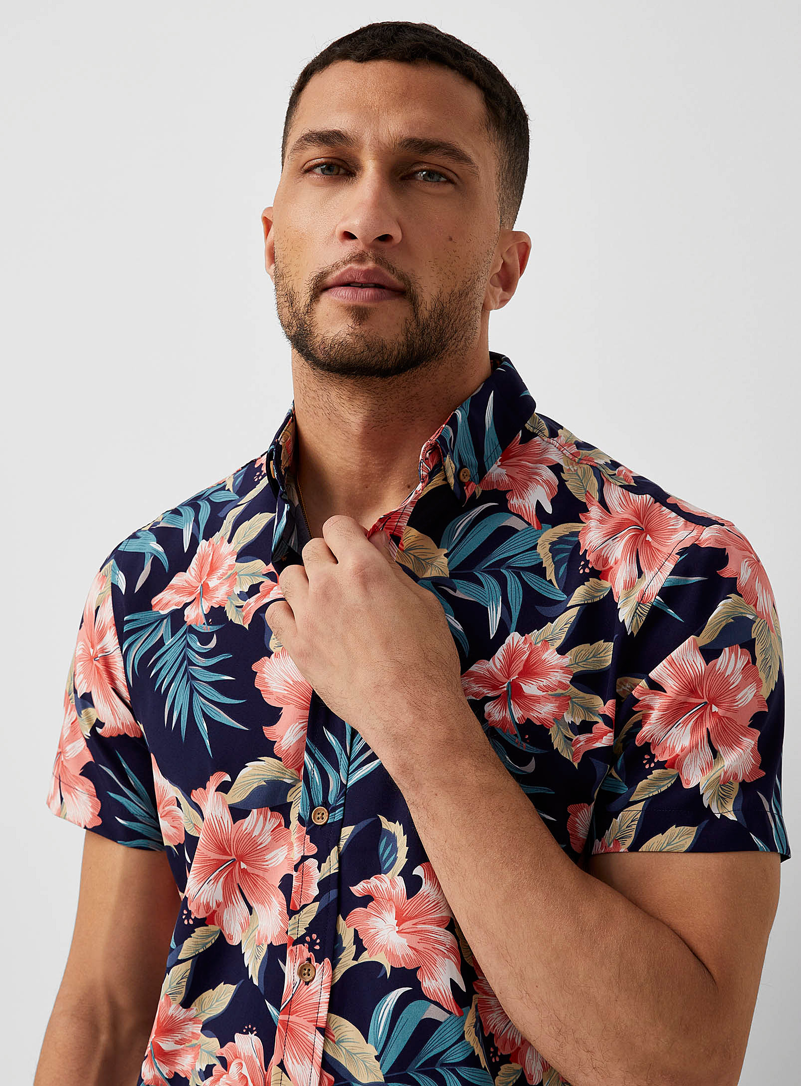 Report Collection Soft Exotic Flower Shirt In Marine Blue